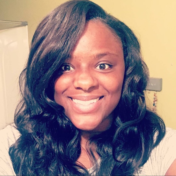 Meet your Posher, Briana - Picture 4 of 7